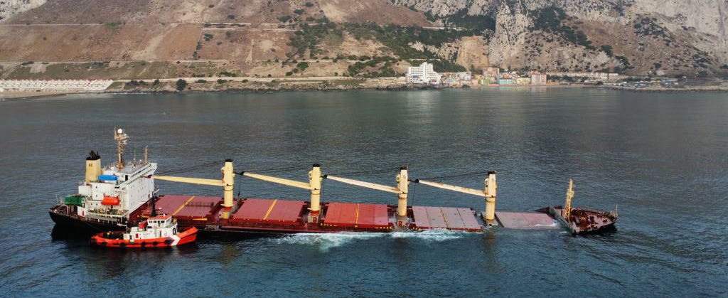 Resolve Marine alongside partially sunken bulk carrier OS-35.